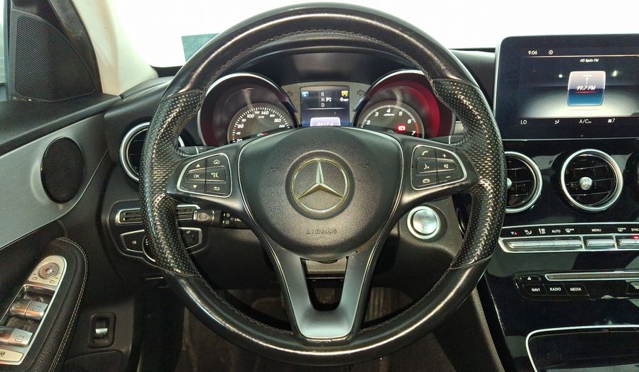 Mercedes Benz Clase C 2.0 200 CGI SPORT AT Sedan 2016