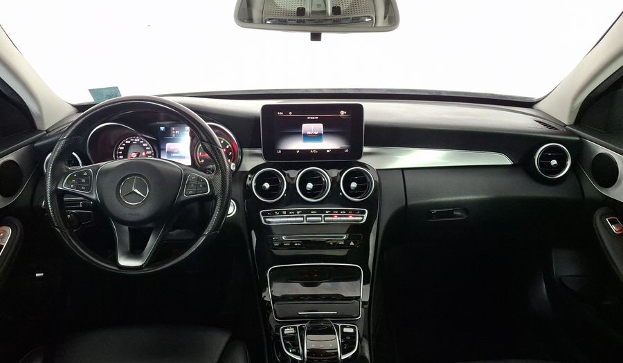 Mercedes Benz Clase C 2.0 200 CGI SPORT AT Sedan 2016