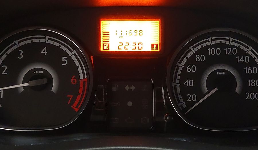 Renault Sandero 1.0 16V HI-FLEX EXPRESSION Hatchback 2013
