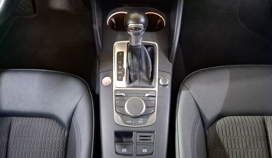 Audi A3 1.8 TFSI ATTRACTION S TRONIC Sedan 2016