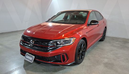 Volkswagen • Jetta