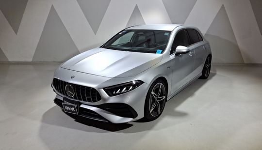 Mercedes Benz • Clase A