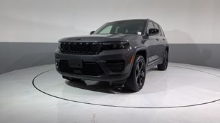 Jeep • Grand Cherokee