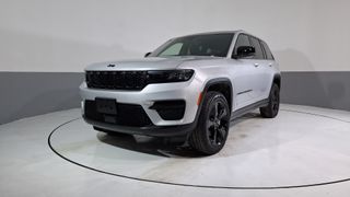 Jeep • Grand Cherokee