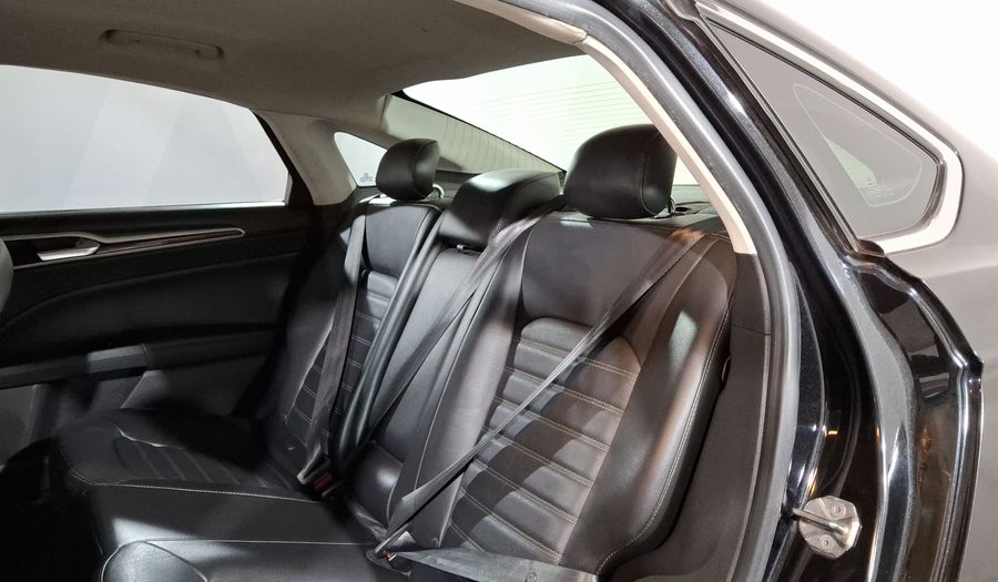 Ford Fusion 2.0 GTDI SE LUXURY AT Sedan 2015