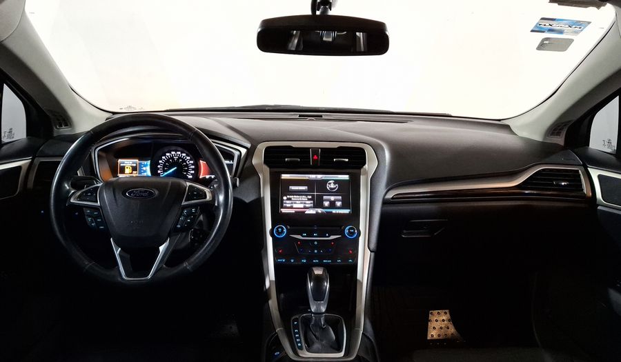 Ford Fusion 2.0 GTDI SE LUXURY AT Sedan 2015