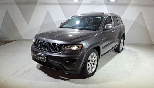 Jeep • Grand Cherokee