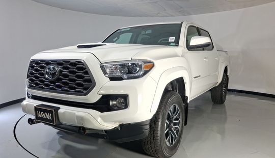 Toyota • Tacoma