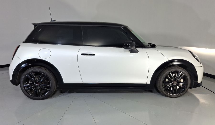 Mini Cooper S 2.0 COOPER CLASSIC DCT Hatchback 2025