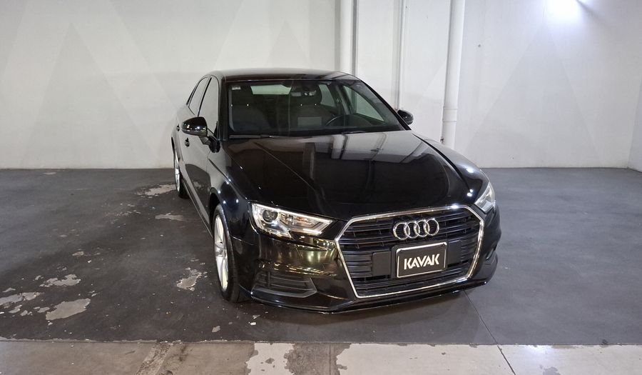 Audi A3 1.4 35 TFSI DYNAMIC DCT Sedan 2020