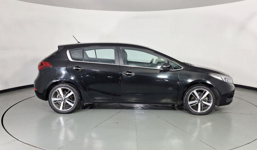 Kia Forte 2.0 SX MT Hatchback 2017