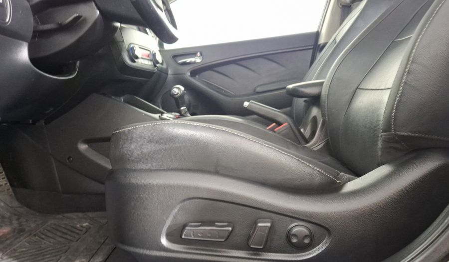 Kia Forte 2.0 SX MT Hatchback 2017
