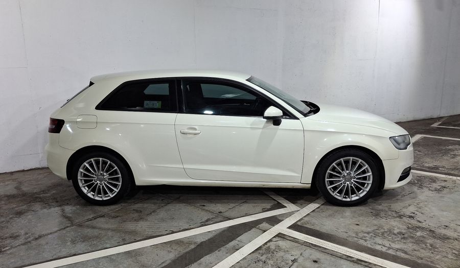 Audi A3 1.4 TFSI AMBIENTE S TRONIC Hatchback 2014