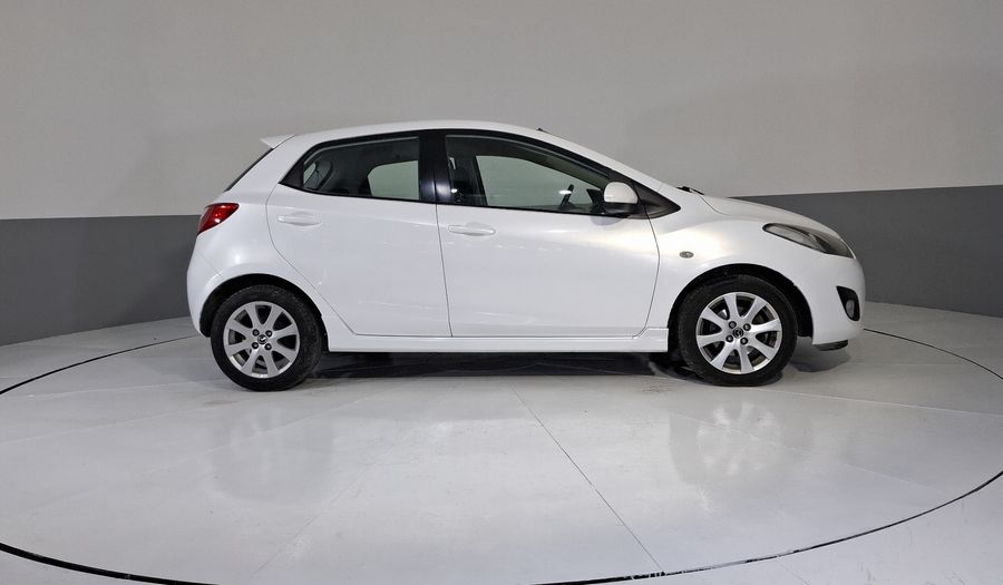 Mazda 2 1.5 TOURING TA Hatchback 2014