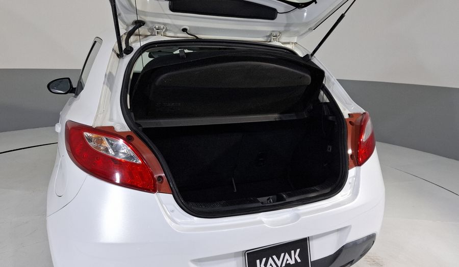 Mazda 2 1.5 TOURING TA Hatchback 2014
