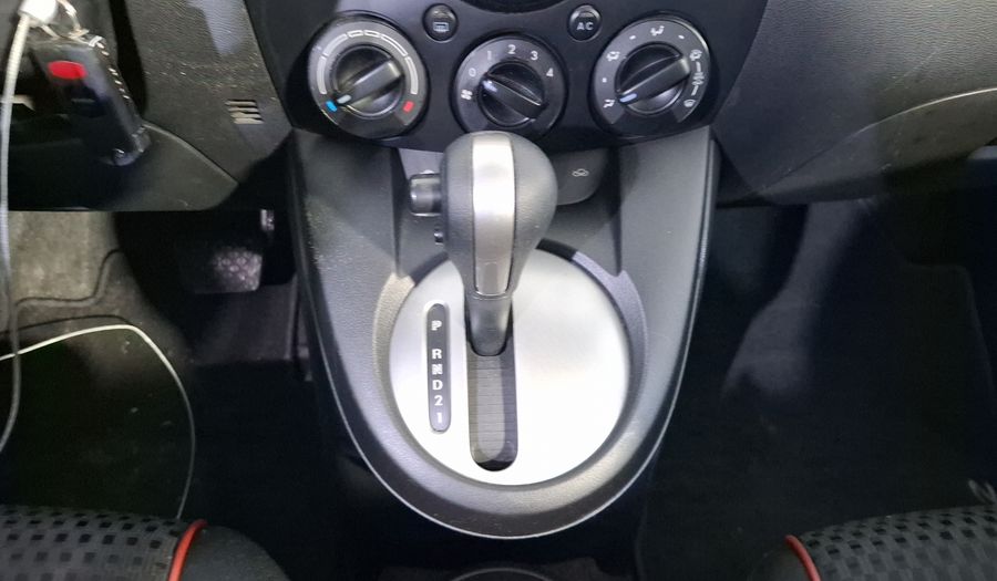 Mazda 2 1.5 TOURING TA Hatchback 2014