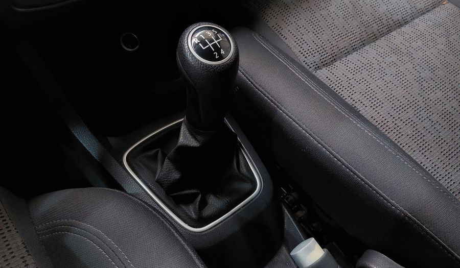 Volkswagen Fox 1.6 COMFORTLINE Hatchback 2013
