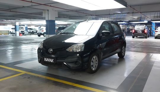 Toyota • Etios