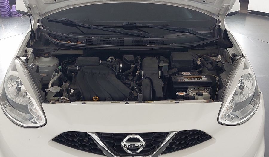 Nissan March 1.6 SV CVT Hatchback 2018