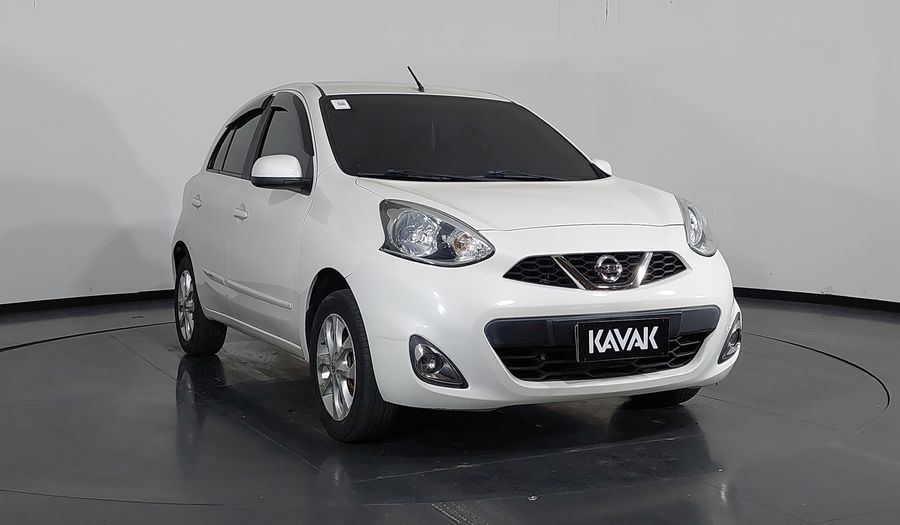 Nissan March 1.6 SV CVT Hatchback 2018