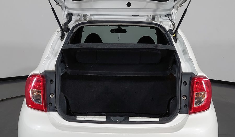 Nissan March 1.6 SV CVT Hatchback 2018