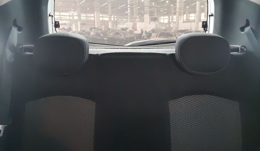 Nissan March 1.6 SV CVT Hatchback 2018