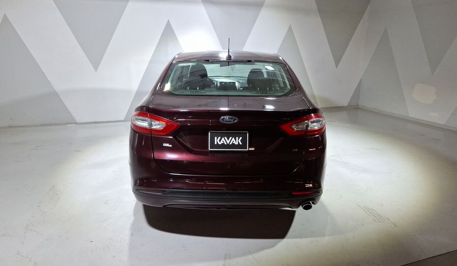 Ford Fusion 2.5 SE I4 NAV MR AT Sedan 2013