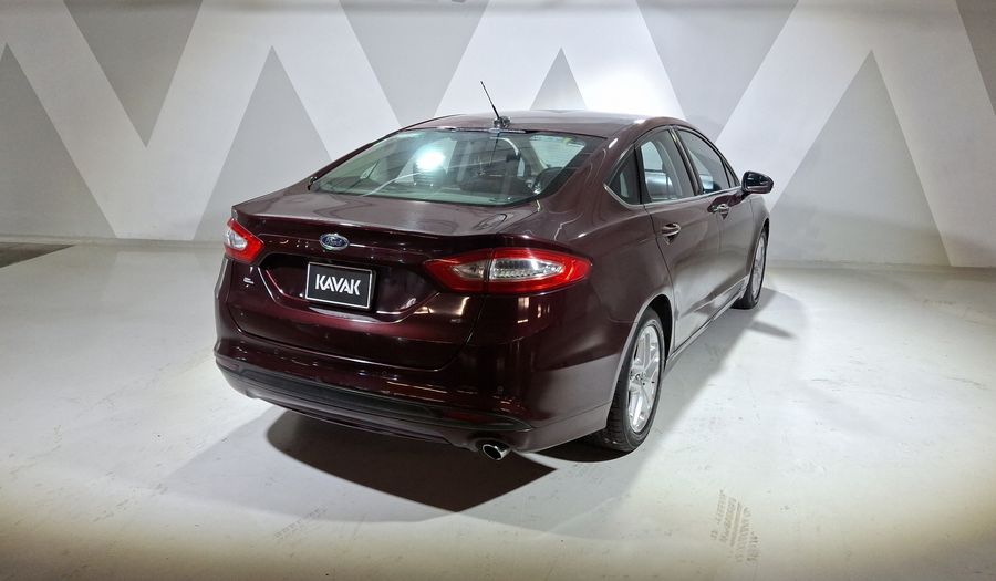 Ford Fusion 2.5 SE I4 NAV MR AT Sedan 2013
