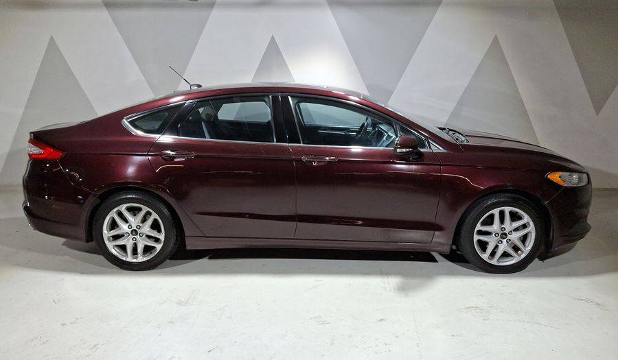 Ford Fusion 2.5 SE I4 NAV MR AT Sedan 2013