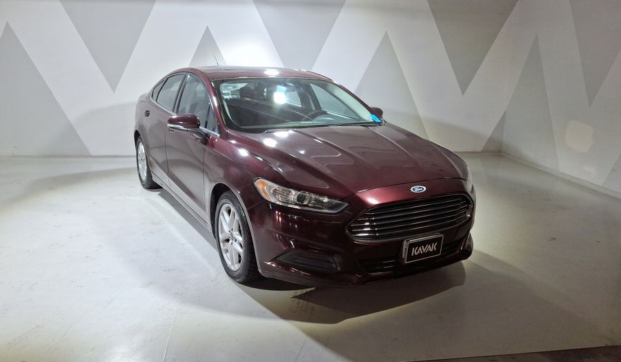 Ford Fusion 2.5 SE I4 NAV MR AT Sedan 2013