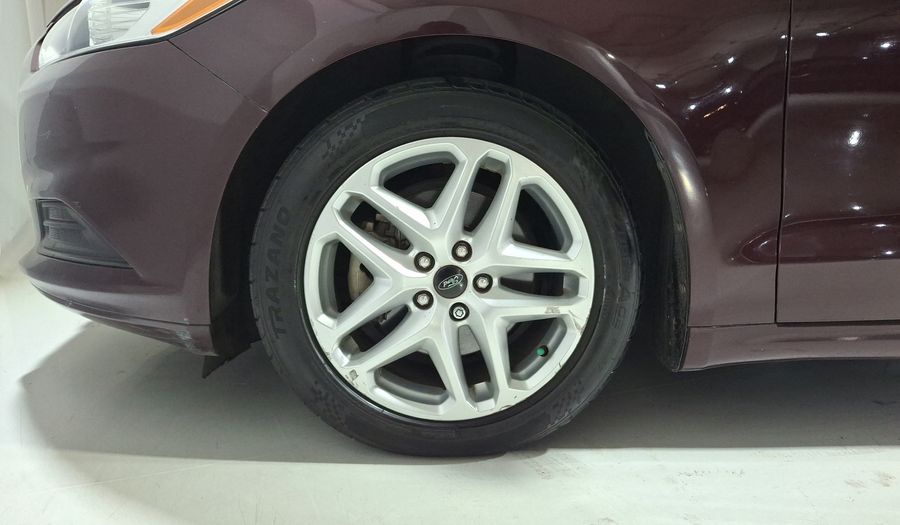 Ford Fusion 2.5 SE I4 NAV MR AT Sedan 2013