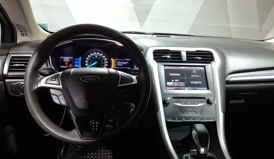Ford Fusion 2.5 SE I4 NAV MR AT Sedan 2013