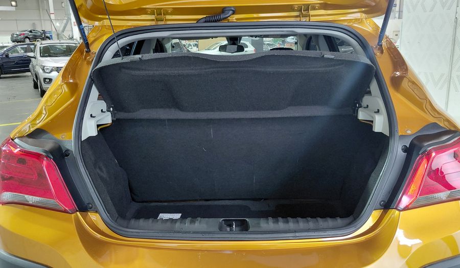 Chevrolet Onix 1.4 ACTIV Hatchback 2016