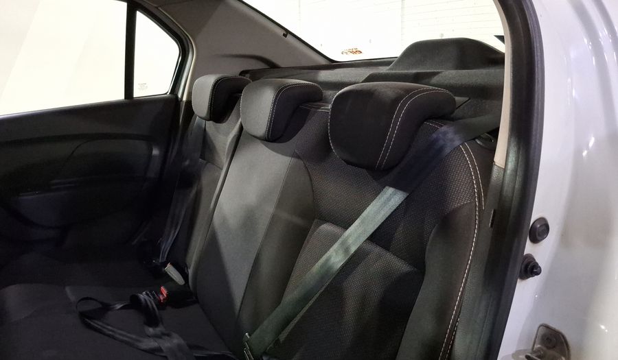 Renault Logan 1.6 INTENS MT Sedan 2018