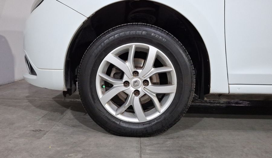 Renault Logan 1.6 INTENS MT Sedan 2018