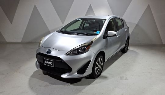 Toyota • Prius C