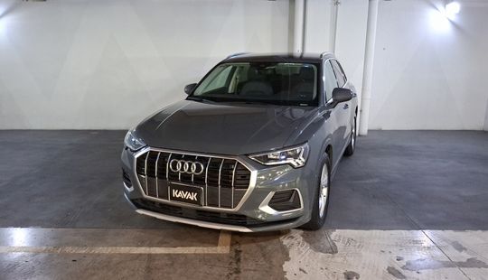 Audi • Q3