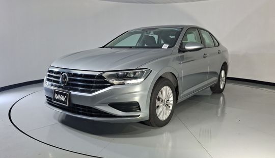 Volkswagen • Jetta