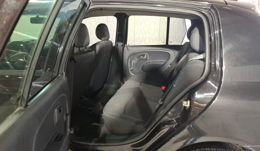 Renault Clio 1.1 CONFORT PACK Hatchback 2016