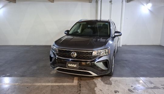 Volkswagen • Taos