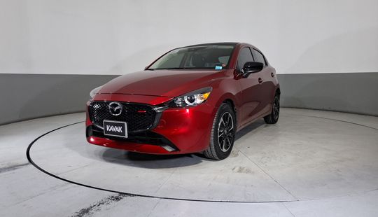 Mazda • Mazda 2