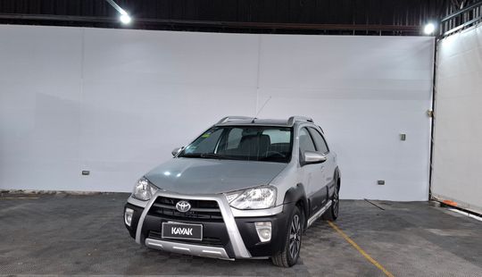 Toyota • Etios