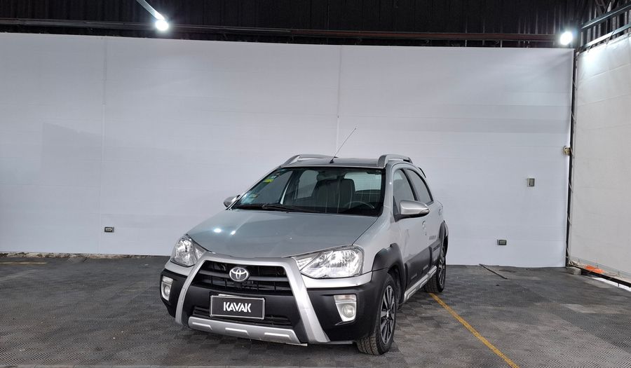 Toyota Etios 1.5 Cross