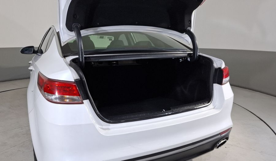 Kia Optima 2.4 GDI EX PACK AT Sedan 2017