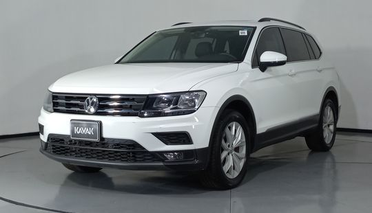 Volkswagen • Tiguan