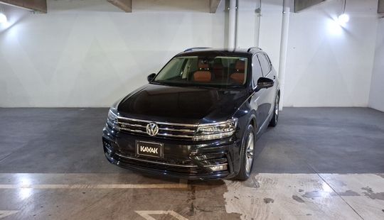 Volkswagen • Tiguan