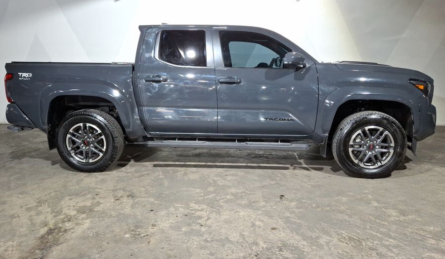 Toyota Tacoma 2.4 TRD SPORT AUTO 4WD Pickup 2024