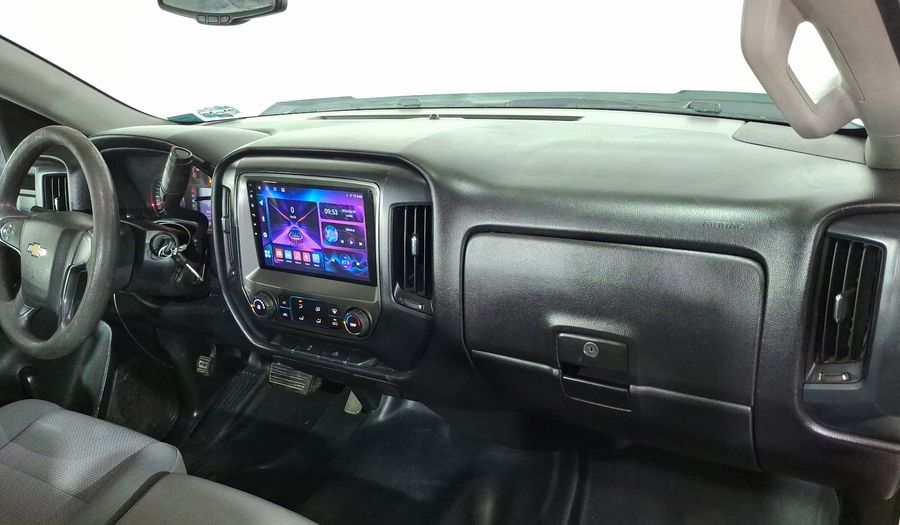 Chevrolet Silverado 1500 4.3 CAB REG F V6 AT Pickup 2017