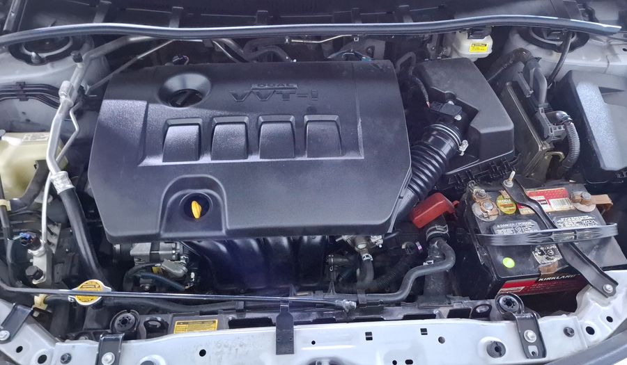 Toyota Corolla 1.8 XLE AT Sedan 2013