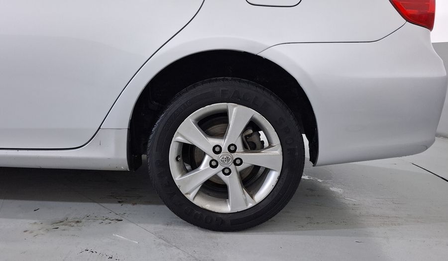 Toyota Corolla 1.8 XLE AT Sedan 2013